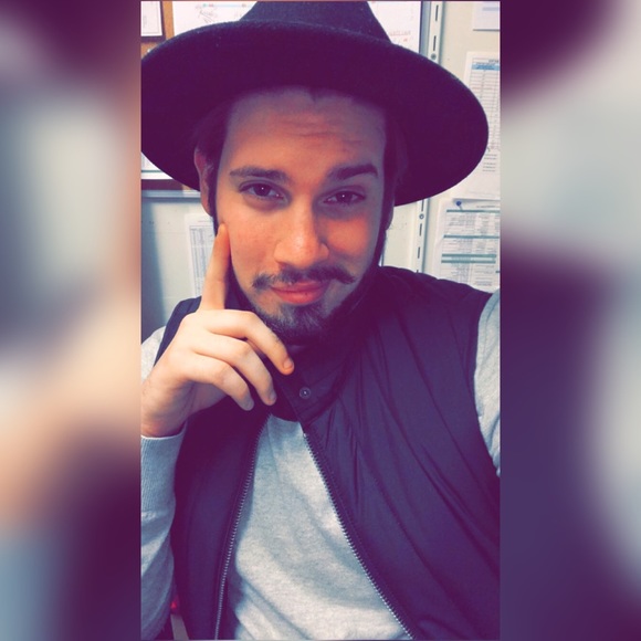 Style is showing who you are without speaking. - Picture 3 of 3